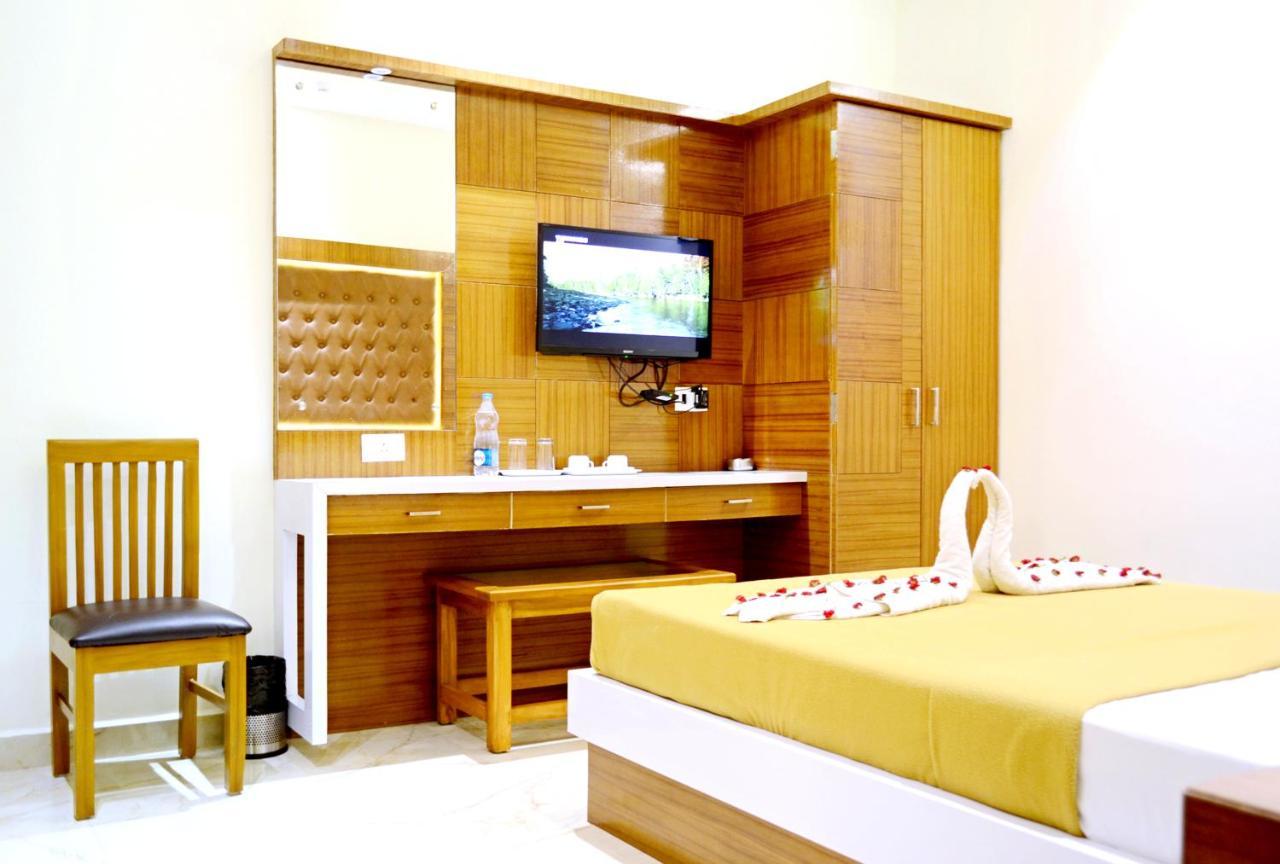 Hotel Tr Residency à Pondichéry Extérieur photo