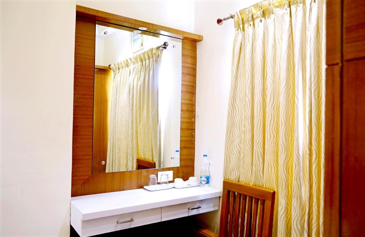 Hotel Tr Residency à Pondichéry Extérieur photo
